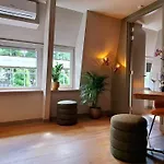 Gasterij 't Hilletje 4*